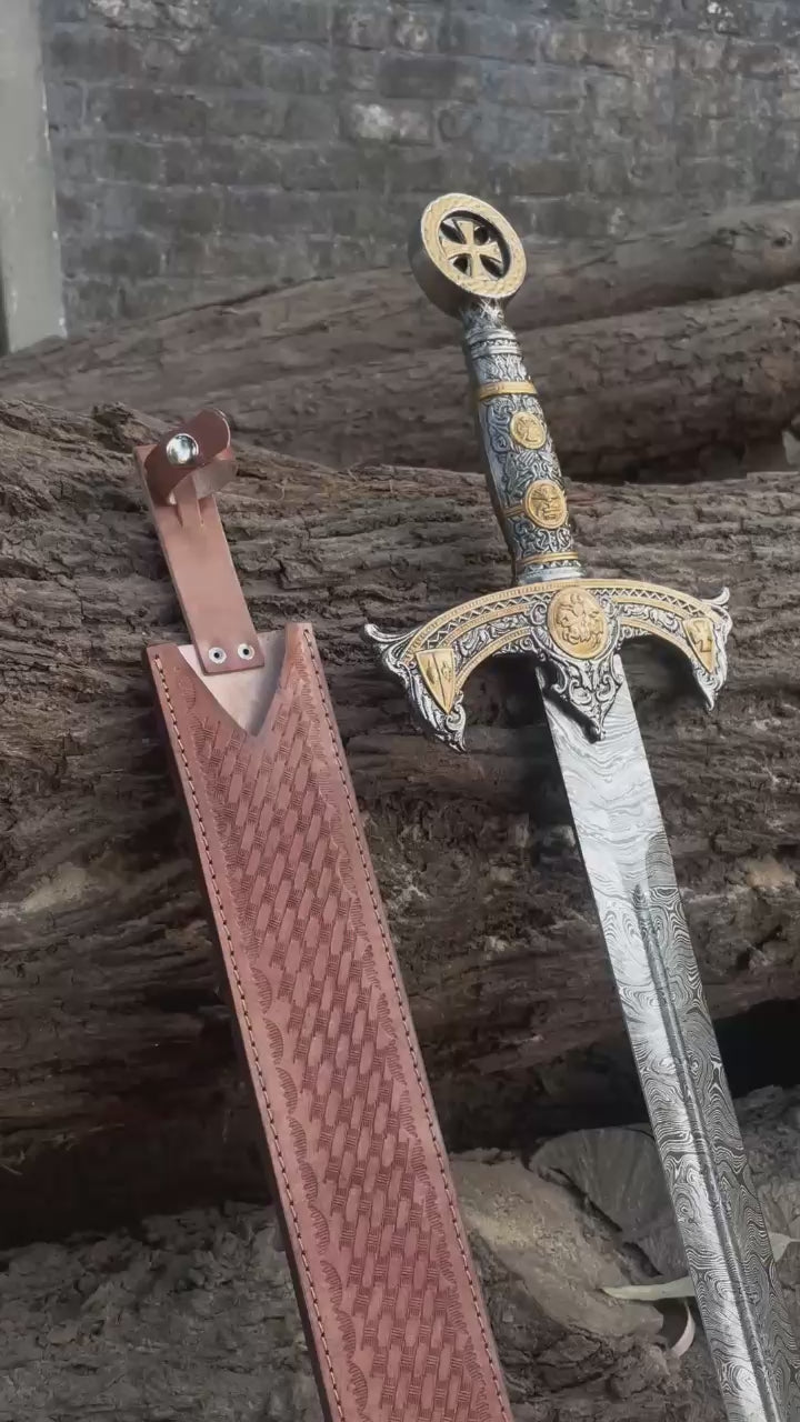 Medieval Crusader Sword – Damascus Steel Collectible