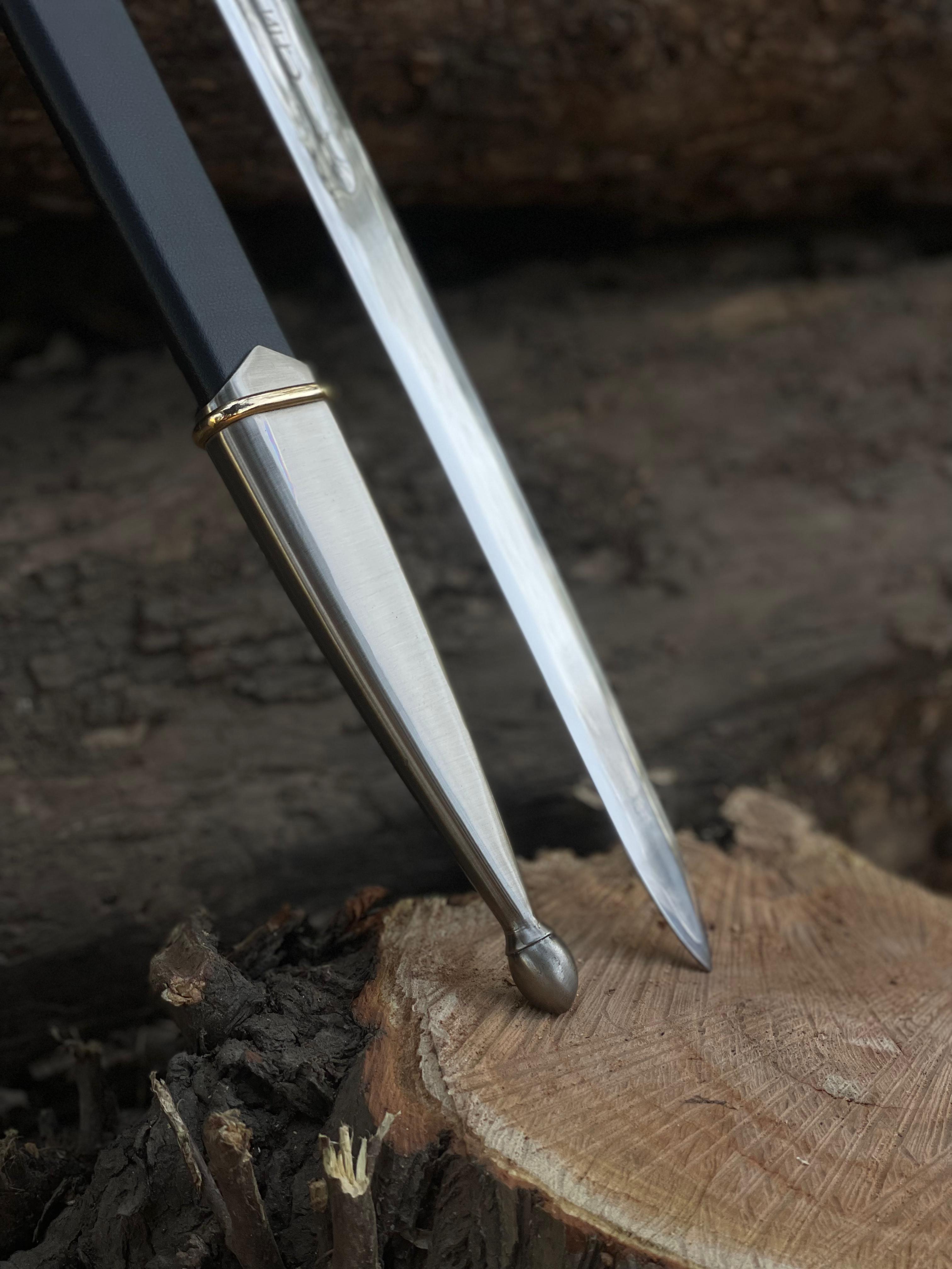 Narsil Sword of King Aragorn Strider Replica